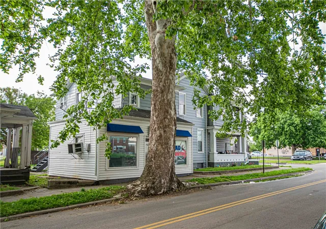 Photo 2 of Multi family home for sale at 28 Curtis St, Middletown, OH 45044 | MLS# 959692 | Listing updated on 2026-09-16