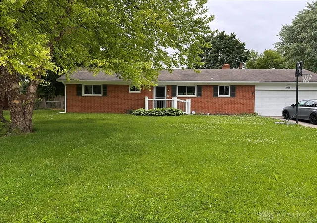 Photo 1 of Single family home for sale at 1069 Whitestone Rd, Xenia, OH 45385 | MLS# 959802 | Listing updated on 2026-10-02
