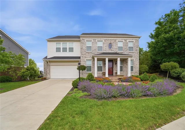 Photo 3 of Single family home for sale at 490 Clearsprings Dr, Springboro, OH 45066 | MLS# 959931 | Listing updated on 2026-09-14
