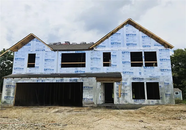 Photo 1 of Single family home for sale at 704 Deerhurst Dr, Vandalia, OH 45377 | MLS# 960025 | Listing updated on 2026-09-09