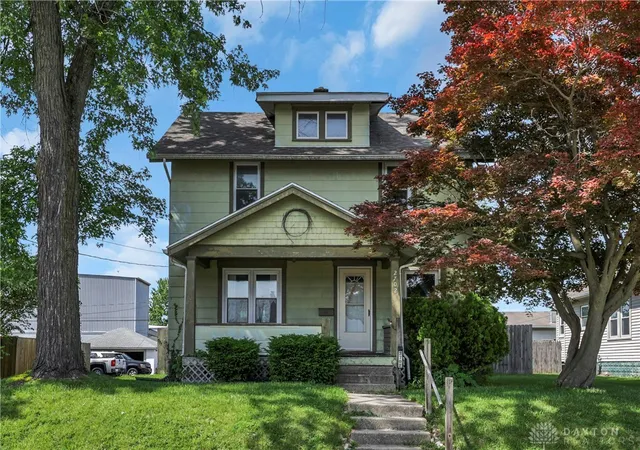 Photo 1 of Sale Pending at 2702 Maplewood Ave, Springfield, OH 45505 | MLS# 960207 | Listing updated on 2026-09-05