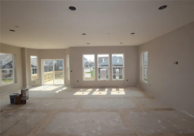Photo 3 of Sale Pending at 640 Goldfinch Dr, Beavercreek, OH 45434 | MLS# 960372 | Listing updated on 2026-09-24