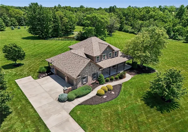Photo 2 of Single family home for sale at 1030 Arabian Run Dr, Clarksville, OH 45113 | MLS# 960447 | Listing updated on 2026-09-04