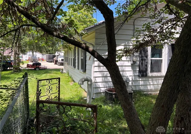 Photo 3 of Single family home for sale at 7 Elm Rd, Medway, OH 45341 | MLS# 960476 | Listing updated on 2026-09-10