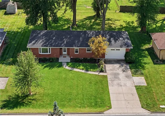 Photo 2 of Single family home for sale at 4179 W Franklin St, Bellbrook, OH 45305 | MLS# 960741 | Listing updated on 2026-09-08