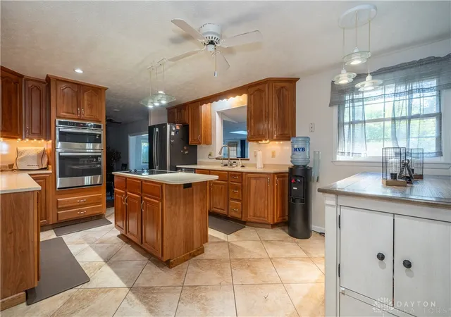 Photo 4 of Single family home for sale at 4939 Sweetbirch Dr, Dayton, OH 45424 | MLS# 960850 | Listing updated on 2026-09-08