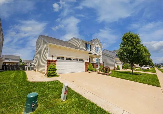 Photo 3 of Single family home for sale at 7116 Bluestream Dr, Tipp City, OH 45371 | MLS# 960658 | Listing updated on 2026-10-30