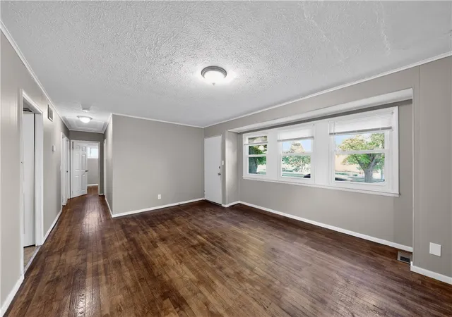 Photo 3 of Sale Pending at 4338 Williamson Dr, Dayton, OH 45416 | MLS# 960632 | Listing updated on 2026-09-01