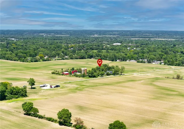 Photo 1 of Single family home for sale at 525 Ginghamsburg Frederick Rd, Tipp City, OH 45371 | MLS# 961014 | Listing updated on 2026-09-04