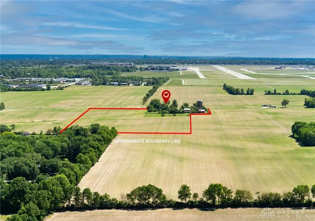 Photo 2 of Single family home for sale at 525 Ginghamsburg Frederick Rd, Tipp City, OH 45371 | MLS# 961014 | Listing updated on 2026-09-04