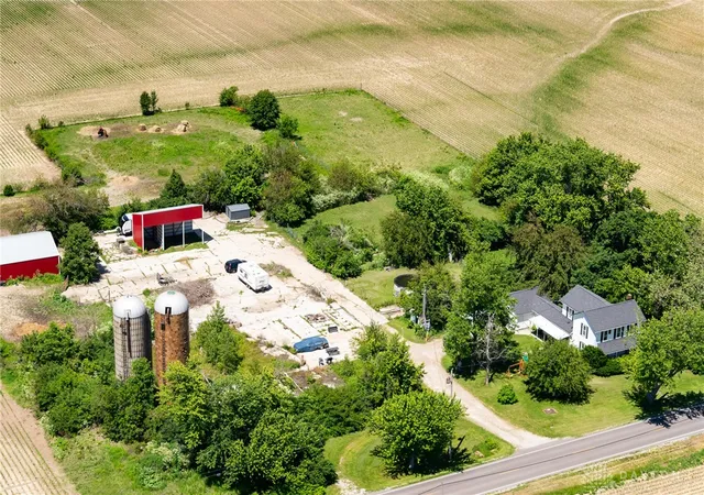 Photo 3 of Single family home for sale at 525 Ginghamsburg Frederick Rd, Tipp City, OH 45371 | MLS# 961014 | Listing updated on 2026-09-04