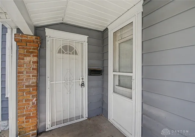 Photo 3 of Single family home for sale at 2022 Leo St, Dayton, OH 45404 | MLS# 961139 | Listing updated on 2026-09-06