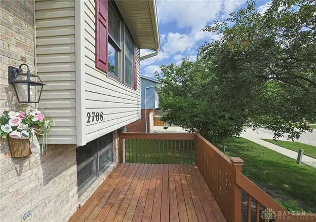 Photo 3 of Single family home for sale at 2708 Bradford Dr, Middletown, OH 45044 | MLS# 961221 | Listing updated on 2026-09-20