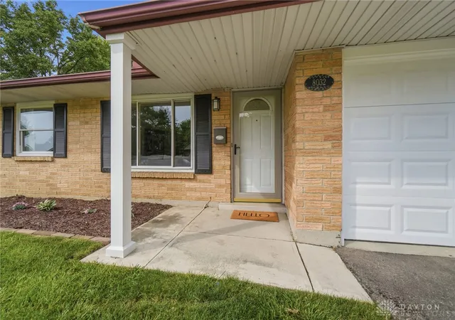 Photo 4 of Sale Pending at 8032 Washington Park Dr, Dayton, OH 45459 | MLS# 961316 | Listing updated on 2026-09-11