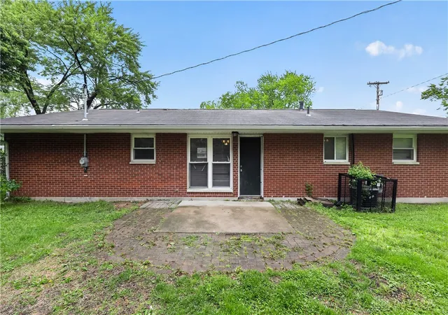 Photo 2 of Single family home for sale at 301 Applegate Rd, Englewood, OH 45322 | MLS# 958022 | Listing updated on 2026-09-24