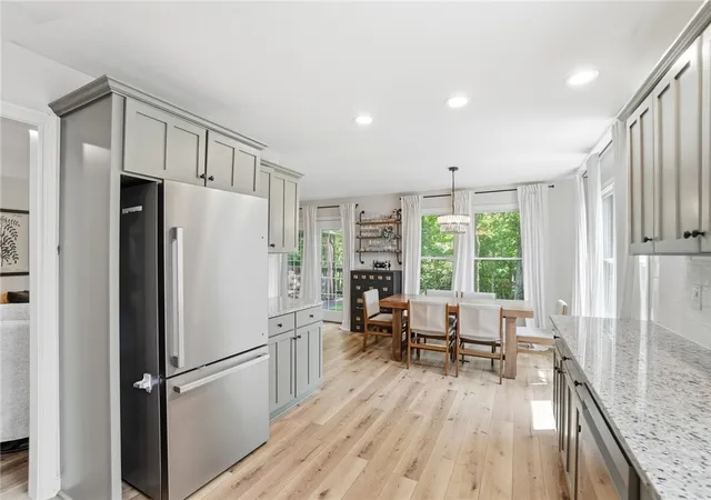 Photo 3 of Sale Pending at 751 Bristol View Dr, Hamilton, OH 45013 | MLS# 961482 | Listing updated on 2026-09-10