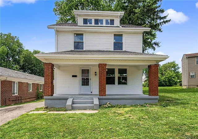 Photo 2 of Sale Pending at 2041 Mayfair Rd, Dayton, OH 45405 | MLS# 961578 | Listing updated on 2026-08-31
