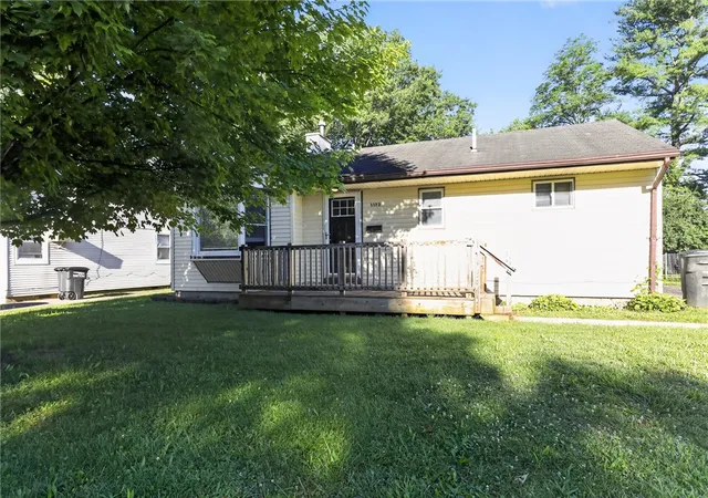 Photo 3 of Sale Pending at 3395 Brumbaugh Blvd, Dayton, OH 45406 | MLS# 960729 | Listing updated on 2026-09-29