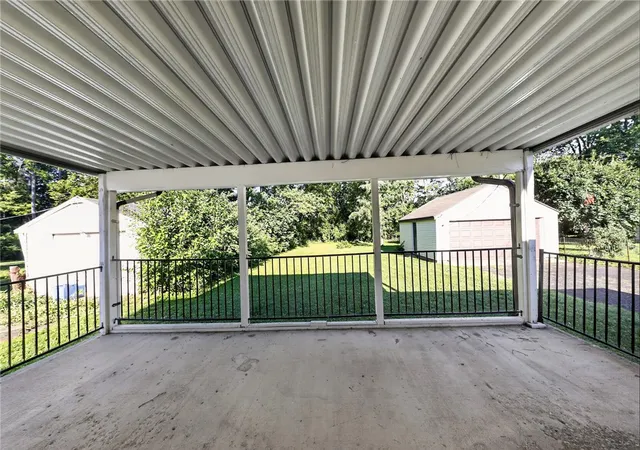 Photo 4 of Sale Pending at 3395 Brumbaugh Blvd, Dayton, OH 45406 | MLS# 960729 | Listing updated on 2026-09-29