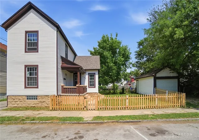 Photo 1 of Single family home for sale at 152 S Mcgee St, Dayton, OH 45403 | MLS# 961662 | Listing updated on 2026-09-12