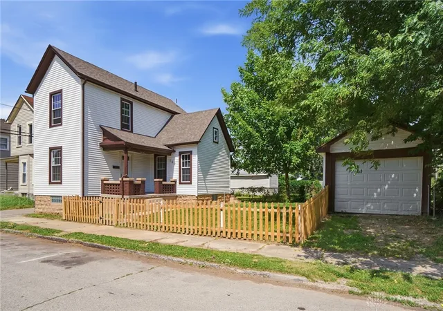 Photo 3 of Single family home for sale at 152 S Mcgee St, Dayton, OH 45403 | MLS# 961662 | Listing updated on 2026-09-12