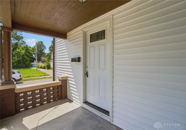 Photo 4 of Single family home for sale at 152 S Mcgee St, Dayton, OH 45403 | MLS# 961662 | Listing updated on 2026-09-12