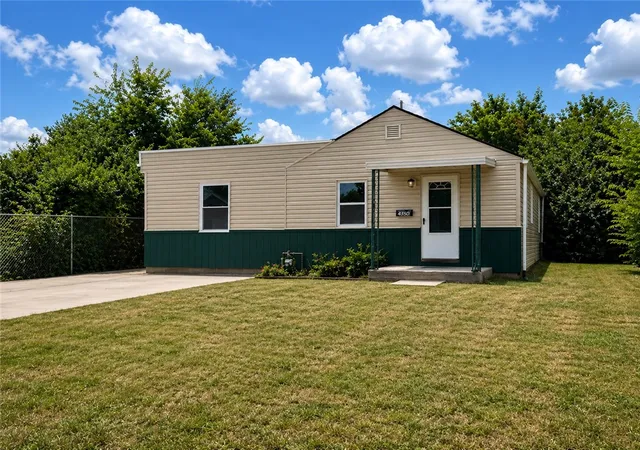 Photo 1 of Single family home for sale at 2509 Berwyck Ave, Dayton, OH 45414 | MLS# 961689 | Listing updated on 2026-09-18