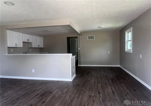 Photo 3 of Single family home for sale at 2509 Berwyck Ave, Dayton, OH 45414 | MLS# 961689 | Listing updated on 2026-09-18