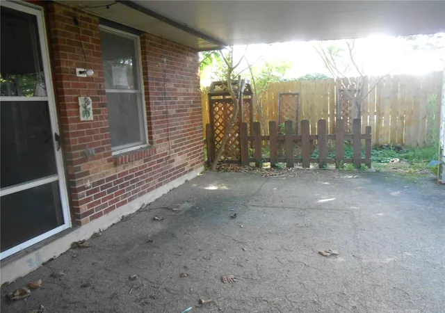 Photo 2 of Single family home for sale at 5778 Waynegate Rd, Dayton, OH 45424 | MLS# 961867 | Listing updated on 2026-10-03