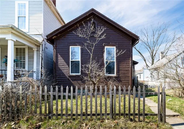 Photo 1 of Single family home for sale at 625 Hulbert St, Dayton, OH 45410 | MLS# 962219 | Listing updated on 2026-09-04