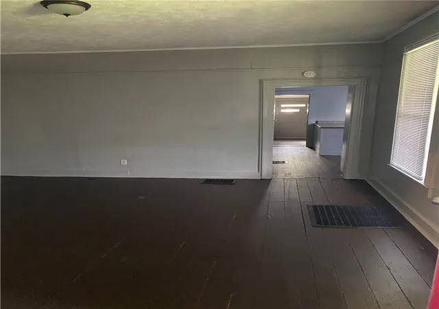 Photo 4 of Single family home for sale at 625 Hulbert St, Dayton, OH 45410 | MLS# 962219 | Listing updated on 2026-09-04