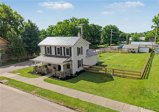 Photo 4 of Single family home for sale at 275 E Market St, Germantown, OH 45327 | MLS# 962285 | Listing updated on 2026-10-05