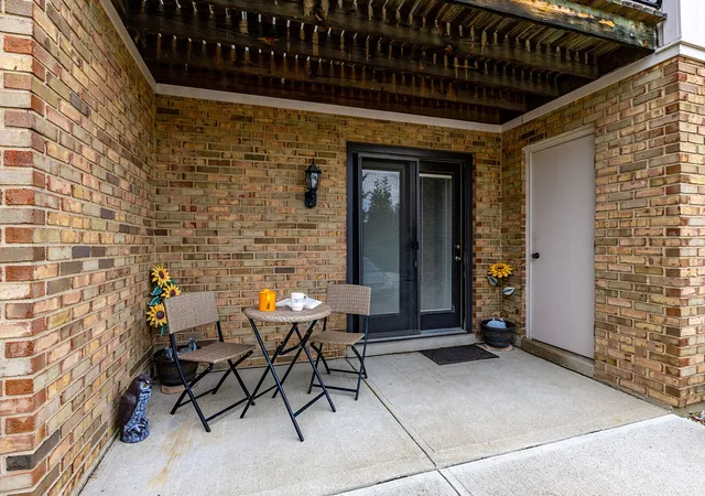 Photo 3 of Condo for sale at 7832 Betsy Ross Cir, Dayton, OH 45459 | MLS# 962283 | Listing updated on 2026-09-10