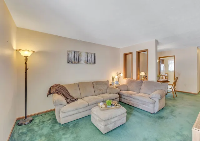 Photo 4 of Condo for sale at 7832 Betsy Ross Cir, Dayton, OH 45459 | MLS# 962283 | Listing updated on 2026-09-10