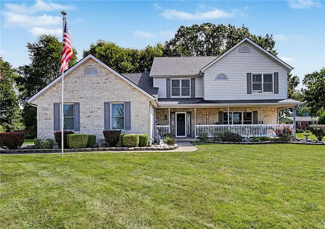Photo 1 of Single family home for sale at 1070 Winston Ln, Tipp City, OH 45371 | MLS# 962302 | Listing updated on 2026-09-08