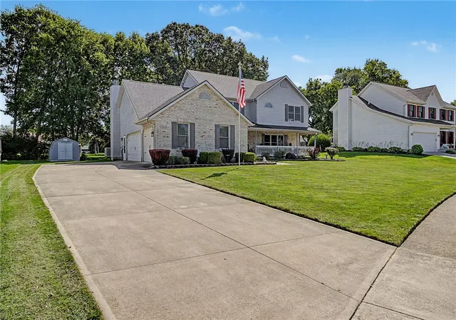 Photo 2 of Single family home for sale at 1070 Winston Ln, Tipp City, OH 45371 | MLS# 962302 | Listing updated on 2026-09-08