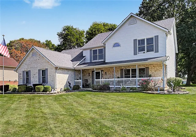 Photo 3 of Single family home for sale at 1070 Winston Ln, Tipp City, OH 45371 | MLS# 962302 | Listing updated on 2026-09-08