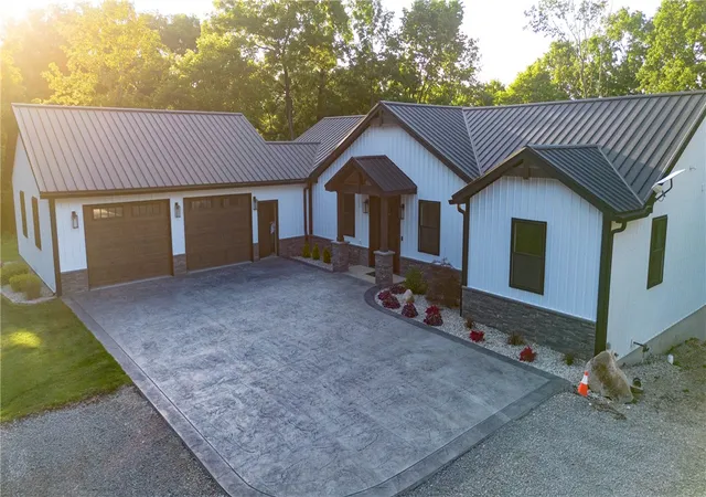 Photo 4 of Single family home for sale at 4861 State Route 287, West Liberty, OH 43357 | MLS# 961870 | Listing updated on 2026-09-10