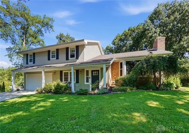 Photo 1 of Single family home for sale at 1918 Devon Dr, Springfield, OH 45503 | MLS# 962585 | Listing updated on 2026-09-09