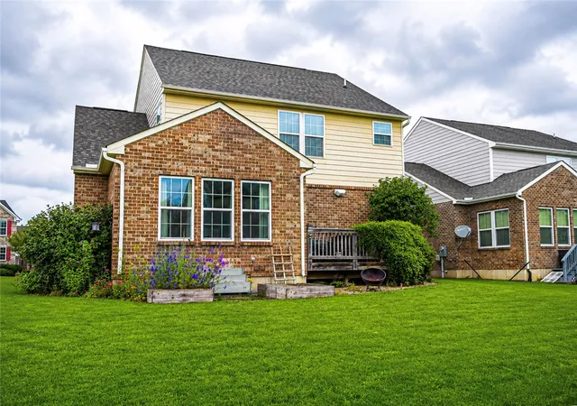 Photo 2 of Sale Pending at 1555 Cedar Crk Dr, Dayton, OH 45458 | MLS# 962407 | Listing updated on 2026-09-03