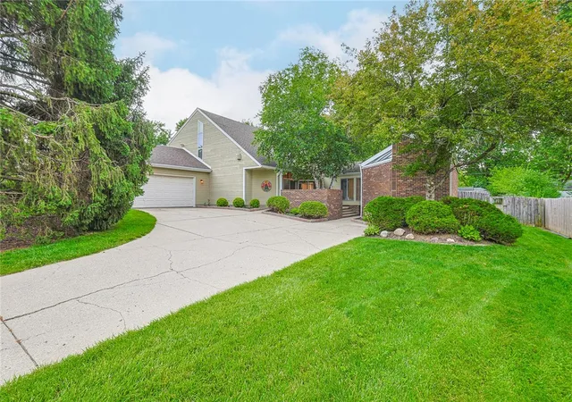 Photo 1 of Single family home for sale at 9040 S Normandy Ln, Dayton, OH 45458 | MLS# 962696 | Listing updated on 2026-09-13