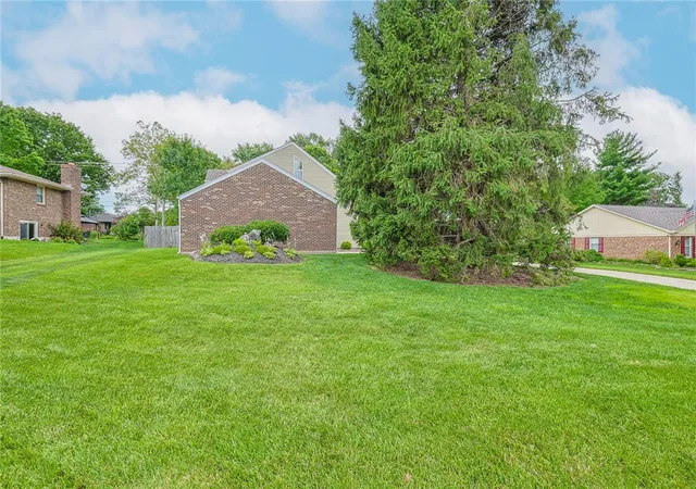 Photo 2 of Single family home for sale at 9040 S Normandy Ln, Dayton, OH 45458 | MLS# 962696 | Listing updated on 2026-09-13