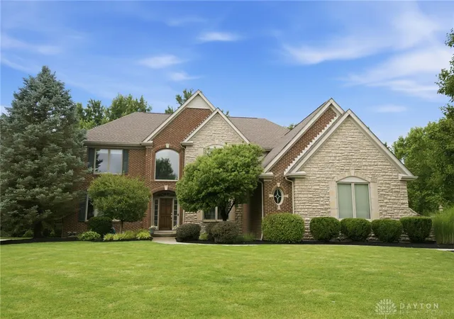Photo 2 of Sale Pending at 6678 Sandy Shrs Dr, Loveland, OH 45140 | MLS# 962717 | Listing updated on 2026-09-11