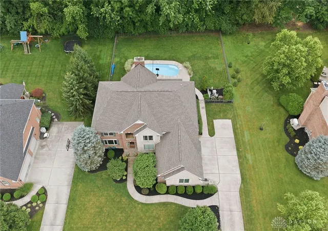 Photo 4 of Sale Pending at 6678 Sandy Shrs Dr, Loveland, OH 45140 | MLS# 962717 | Listing updated on 2026-09-11