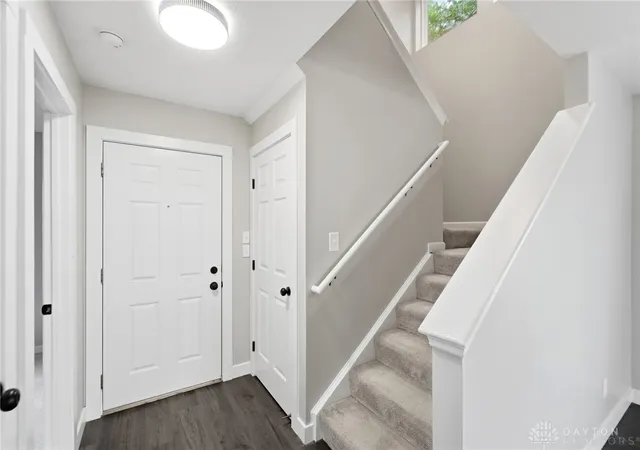 Photo 3 of Single family home for sale at 10109 S Cliff Swallow Ct, Miamisburg, OH 45342 | MLS# 962761 | Listing updated on 2026-09-11