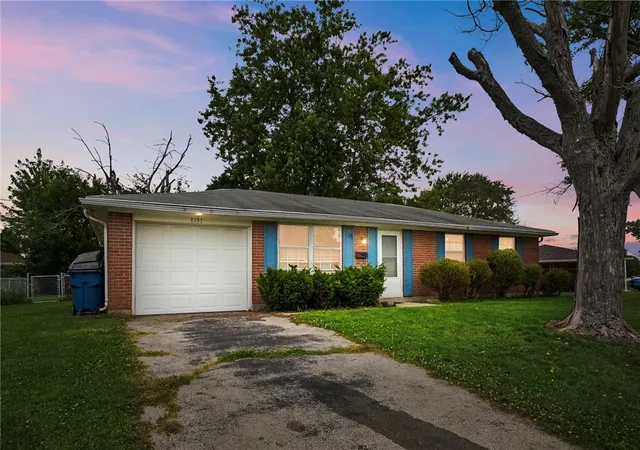 Photo 1 of Single family home for sale at 7137 Castlecrest Dr, Dayton, OH 45424 | MLS# 962790 | Listing updated on 2026-09-06