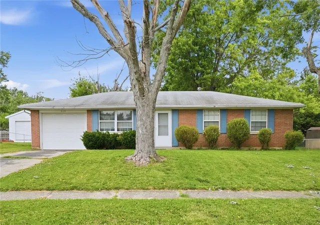 Photo 2 of Single family home for sale at 7137 Castlecrest Dr, Dayton, OH 45424 | MLS# 962790 | Listing updated on 2026-09-06