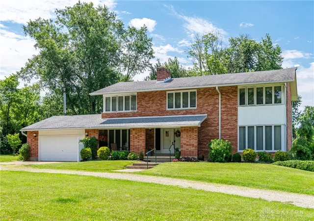 Photo 1 of Single family home for sale at 2473 Linebaugh Rd, Xenia, OH 45385 | MLS# 962708 | Listing updated on 2026-09-08