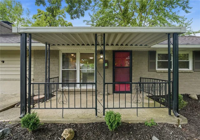 Photo 2 of Single family home for sale at 225 Beam Dr, Franklin, OH 45005 | MLS# 960876 | Listing updated on 2026-09-13