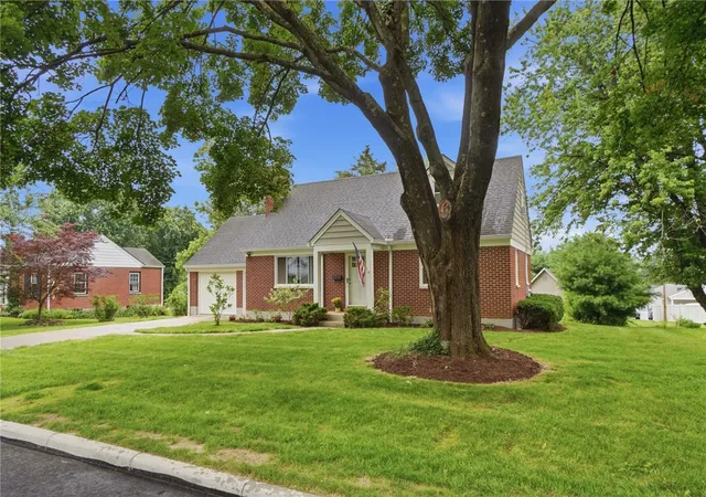 Photo 2 of Single family home for sale at 136 E Ridgeway Dr, Dayton, OH 45459 | MLS# 962856 | Listing updated on 2026-09-07
